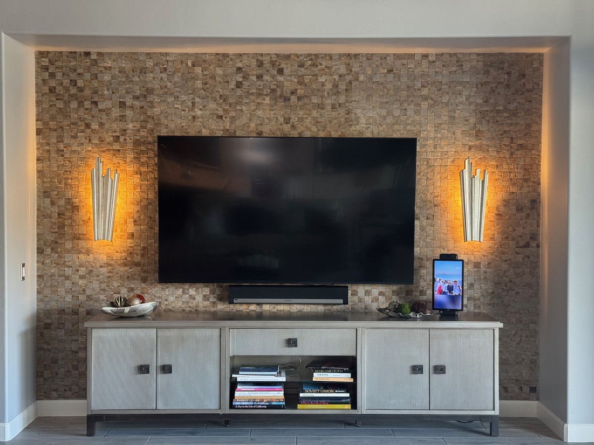 Omexco Intuition woven wood wallcovering professionally installed on accent wall